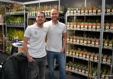 Colin Kok en Martijn Stolwijk van Hoogeveen Plants, die dit jaar voor het eerst op deze beurs stond. De kweker presenteerde o.a. een nieuw concept voor het bio-fruit